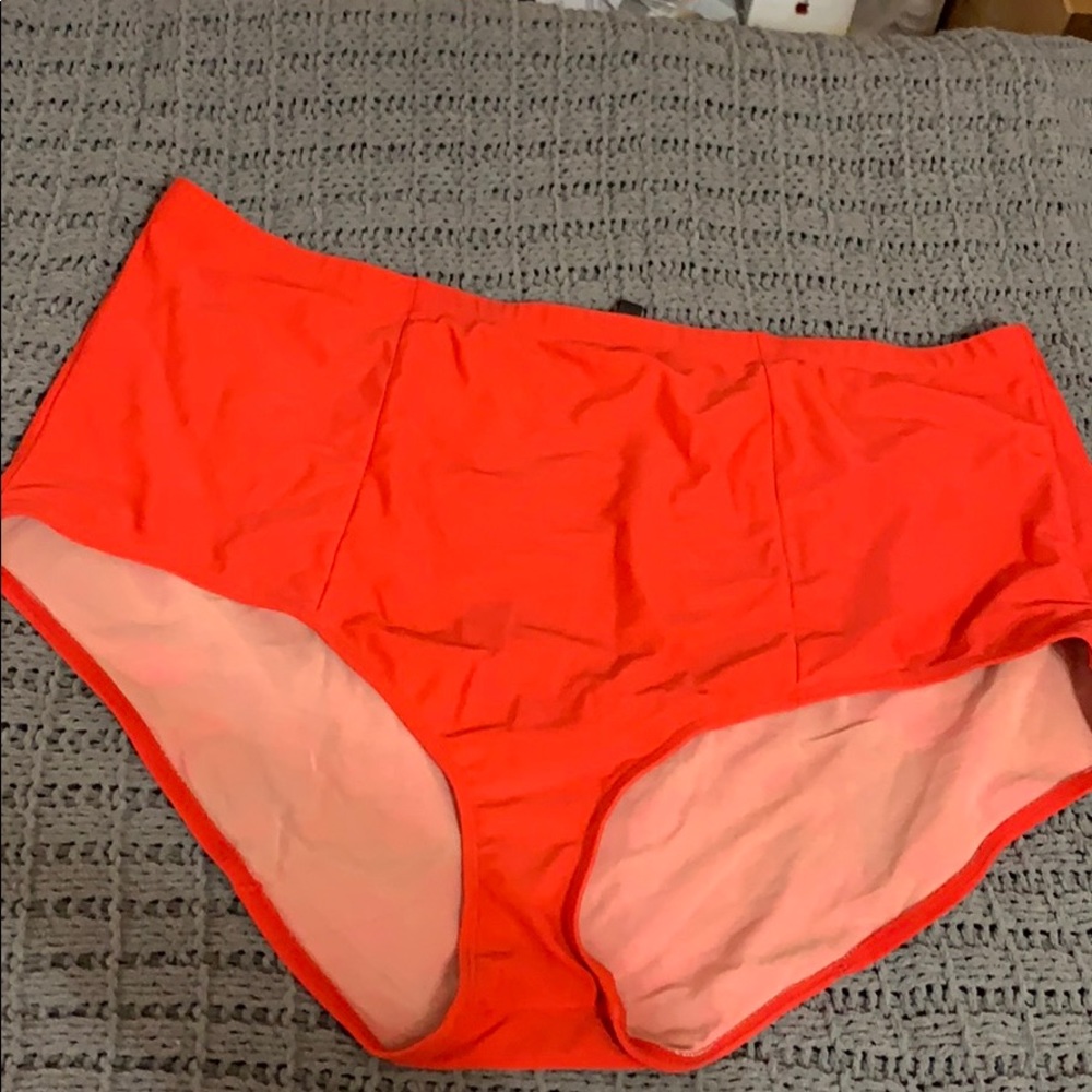 Plus size swim bottoms